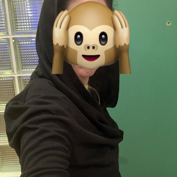 Black long sleeve shirt with large hood - Picture 8 of 9